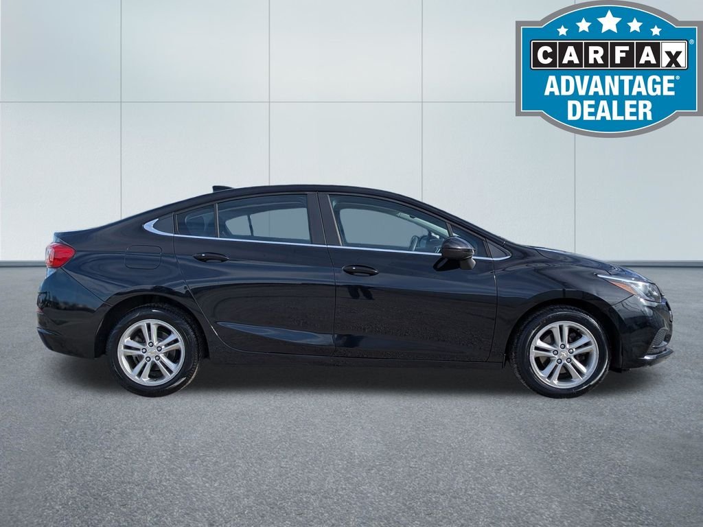 Used 2017 Chevrolet Cruze LT with VIN 1G1BE5SM3H7124945 for sale in Tinley Park, IL