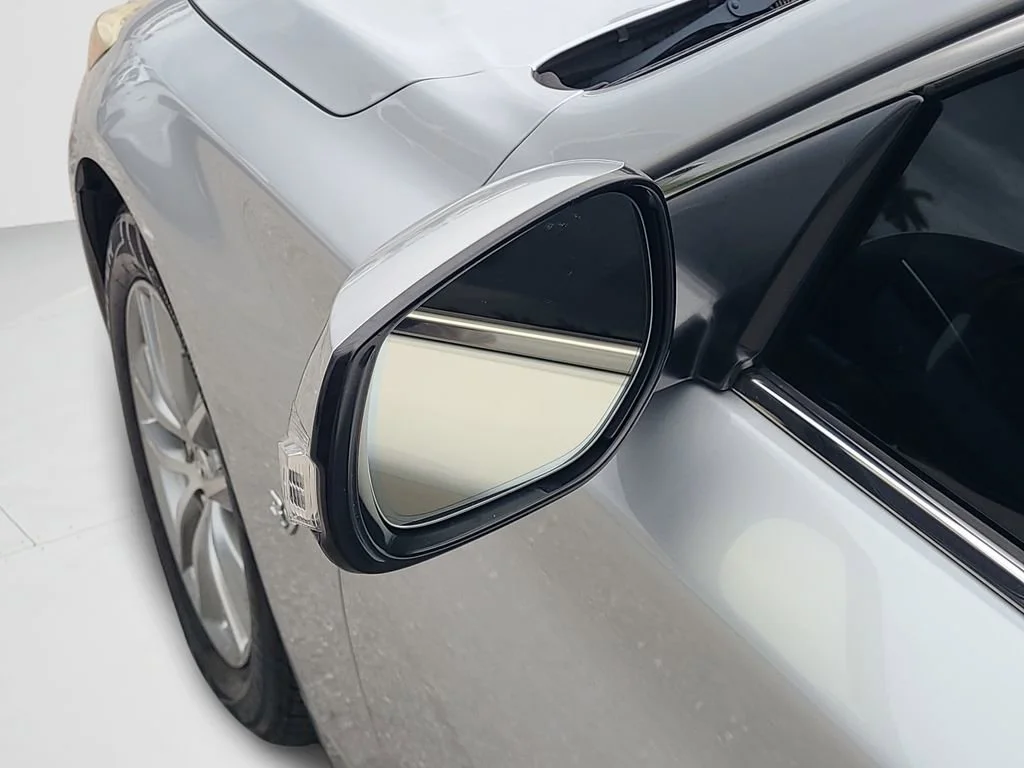 Used 2014 Silver INFINITI Premium image 25