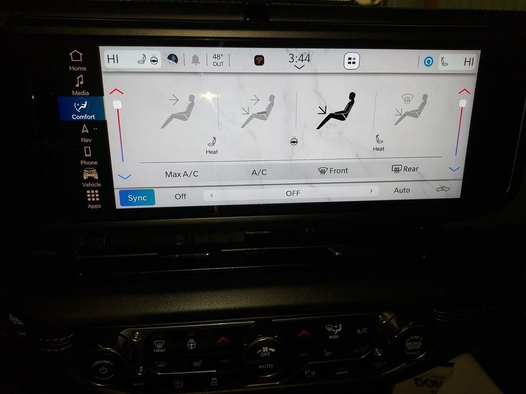 Used 2025 Black Jeep Mojave image 25