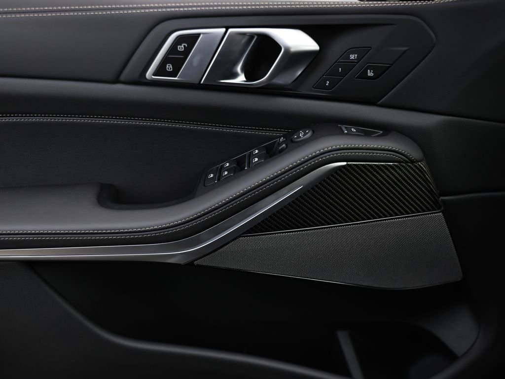 2026 BMW X5 M60i - Photo 15