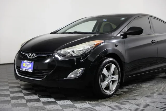 Used 2013 Black Hyundai GLS image 8