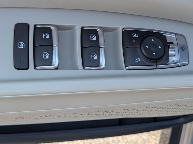 Certified Used 2025 White Kia EX image 14