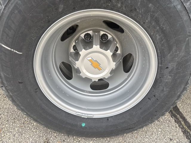 New 2025 Summit White Chevrolet Work Truck image 7