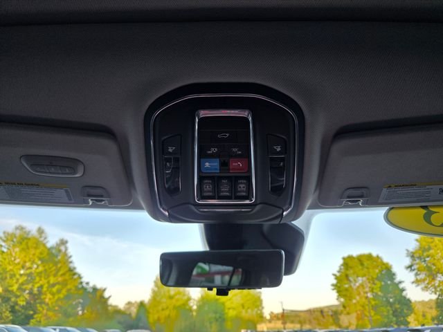 Used 2023 Red Jeep Limited image 23