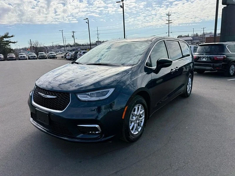 Used 2024 BLUE Chrysler Touring L FWD image 8