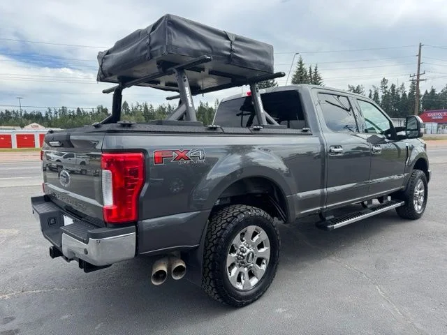 Used 2017 Magnetic Ford Lariat image 3