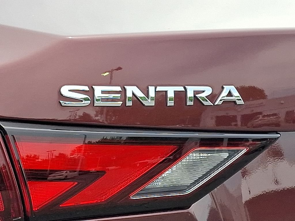 Used 2023  Nissan SV image 30
