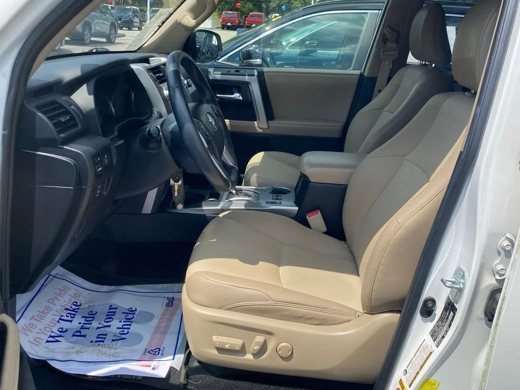 Used 2017 White Toyota SR5 Premium image 6
