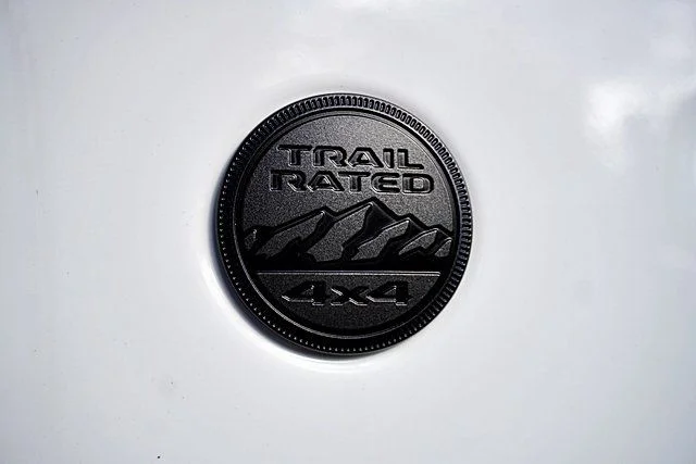 New 2026 Bright White Clear-Coat Exterior Paint Jeep Sport image 12