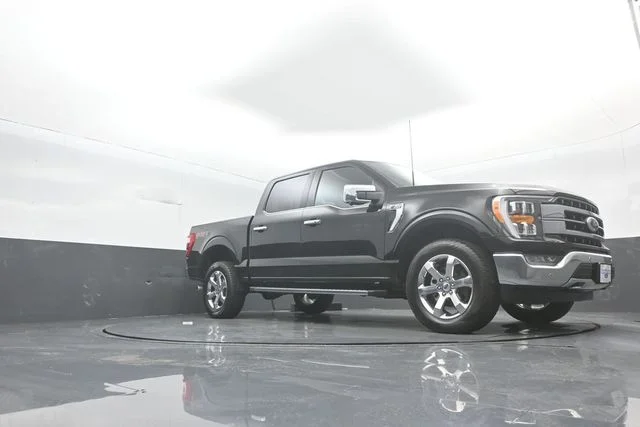 Used 2021 Black Metallic Ford Lariat image 32