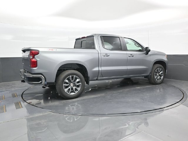New 2026 Sterling Gray Metallic Chevrolet LT image 7