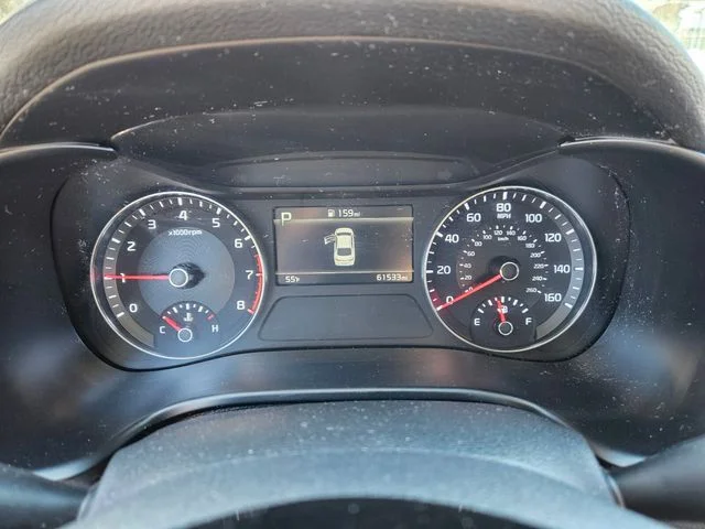 Used 2024 Red Kia LXS image 33