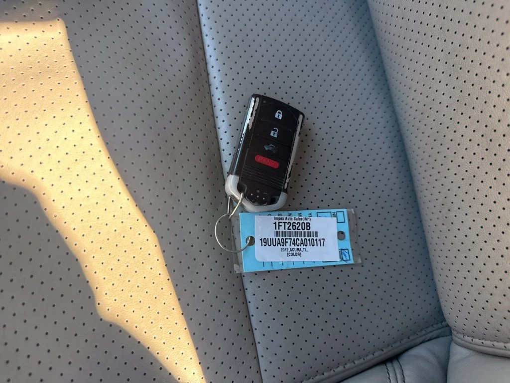 Used 2012  Acura SH-AWD image 29