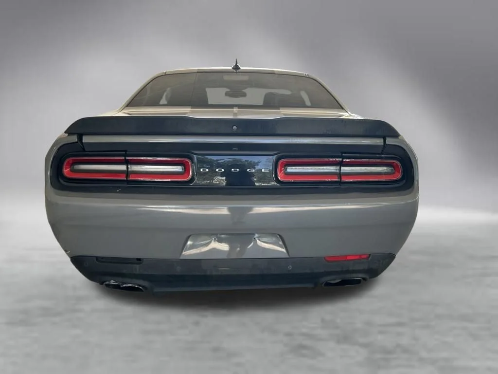 Used 2019 Gray Dodge SXT image 25