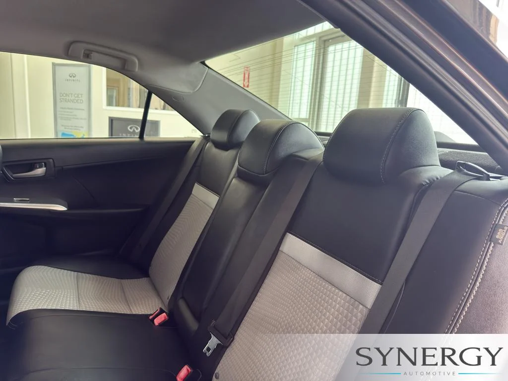 Used 2014 Magnetic Gray Metallic Toyota SE image 23