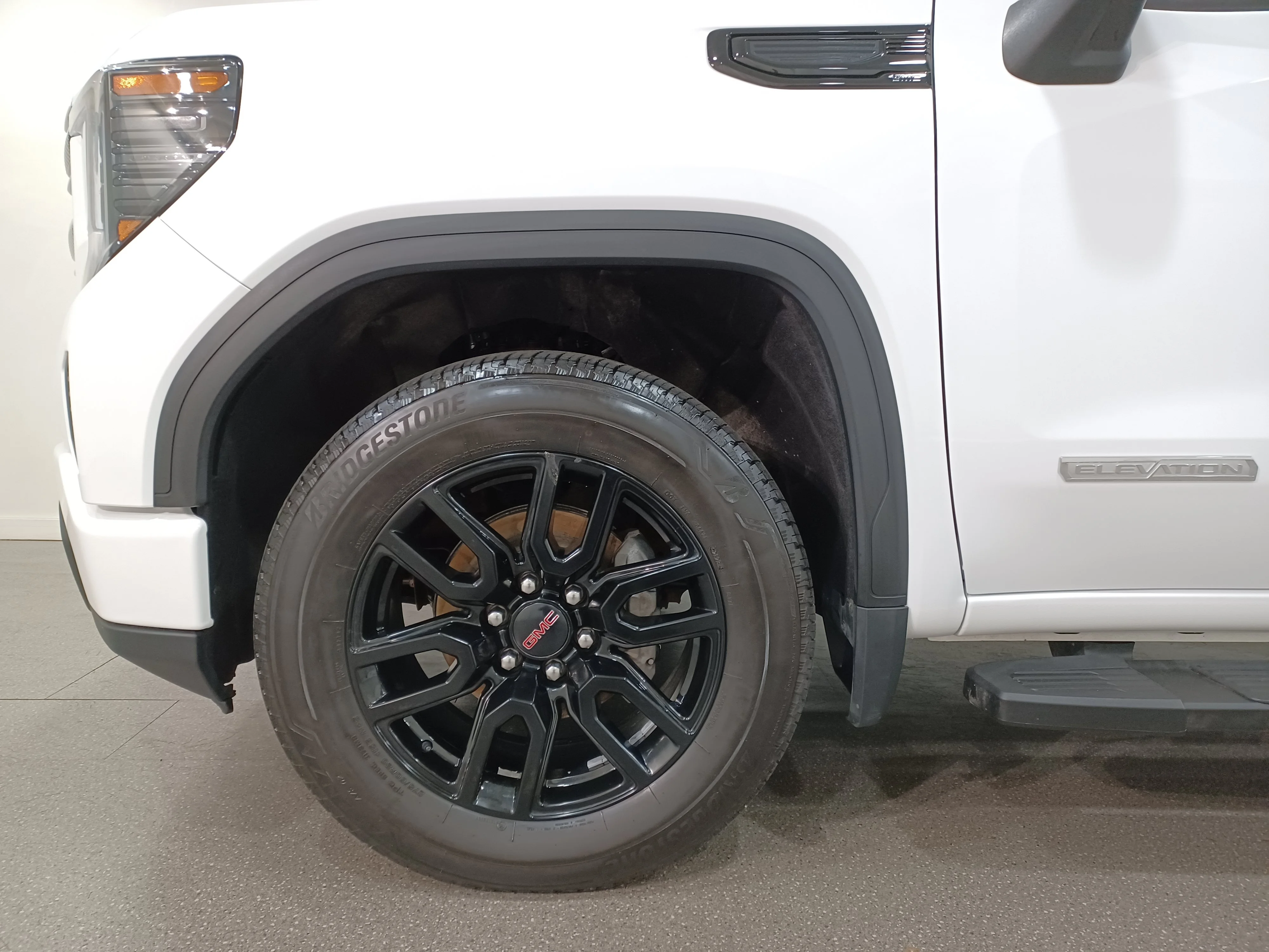 Certified Used 2024 Summit White GMC Elevation 4WD*6 Pass | Adaptive Cruise | Remote Start | Htd Seats | Park Assist | 6ft Box | Tow Pkg image 18