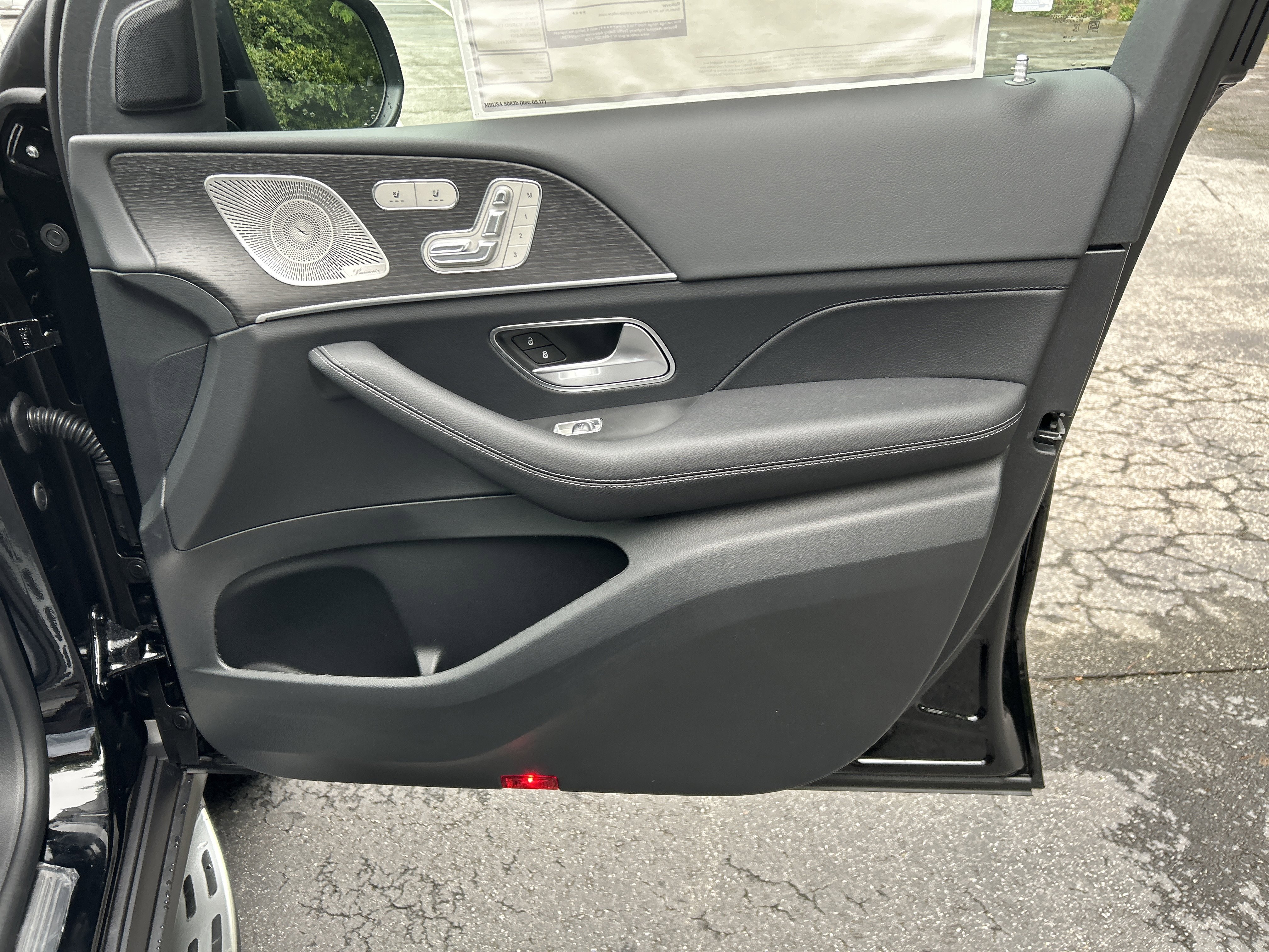 New 2026 Black Mercedes-Benz GLE 350 4MATIC® SUV image 41
