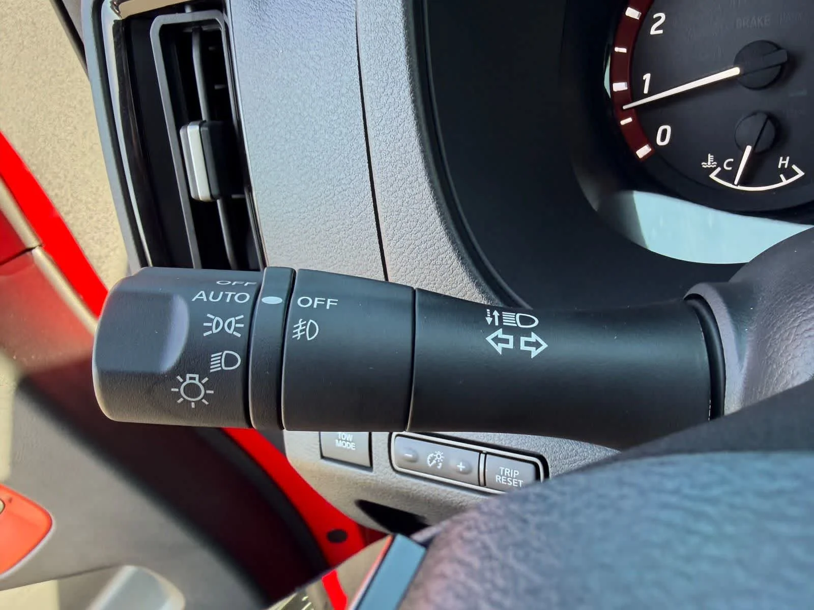 Certified Used 2026 Red Alert Nissan PRO-4X image 31