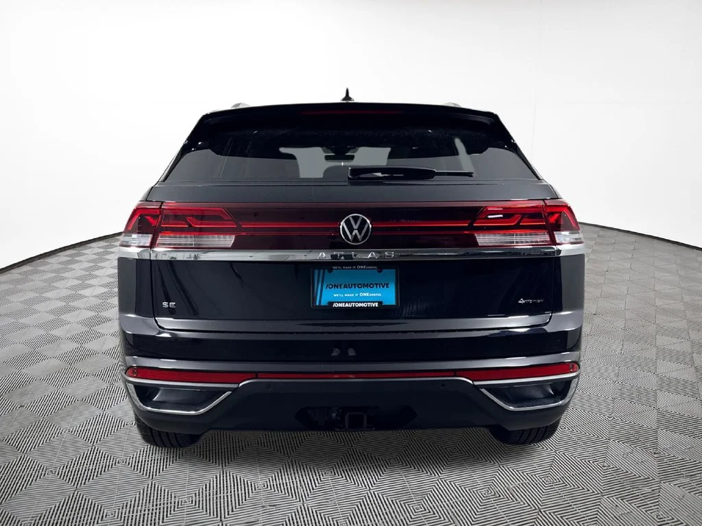 New 2026 Black Volkswagen SE w/Technology image 10