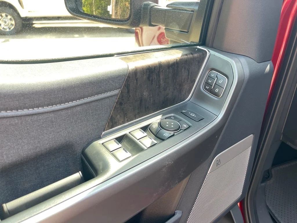 2026 Ford F-250 Super Duty Lariat - Photo 5