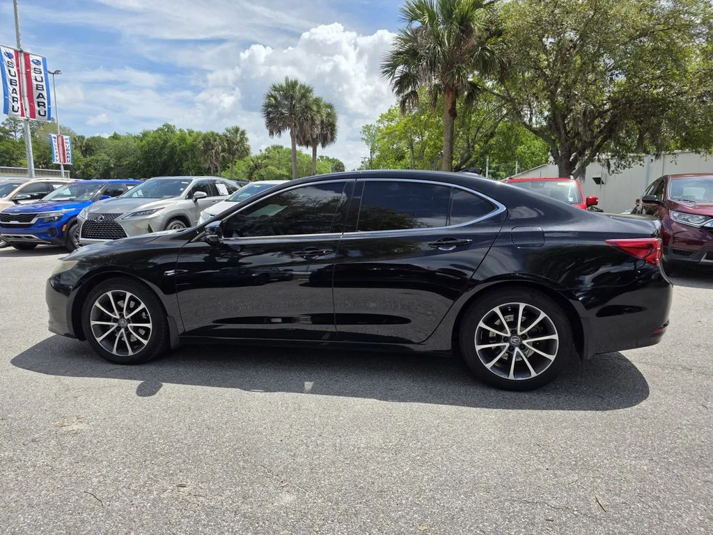 Used 2016 Black Acura V6 image 5