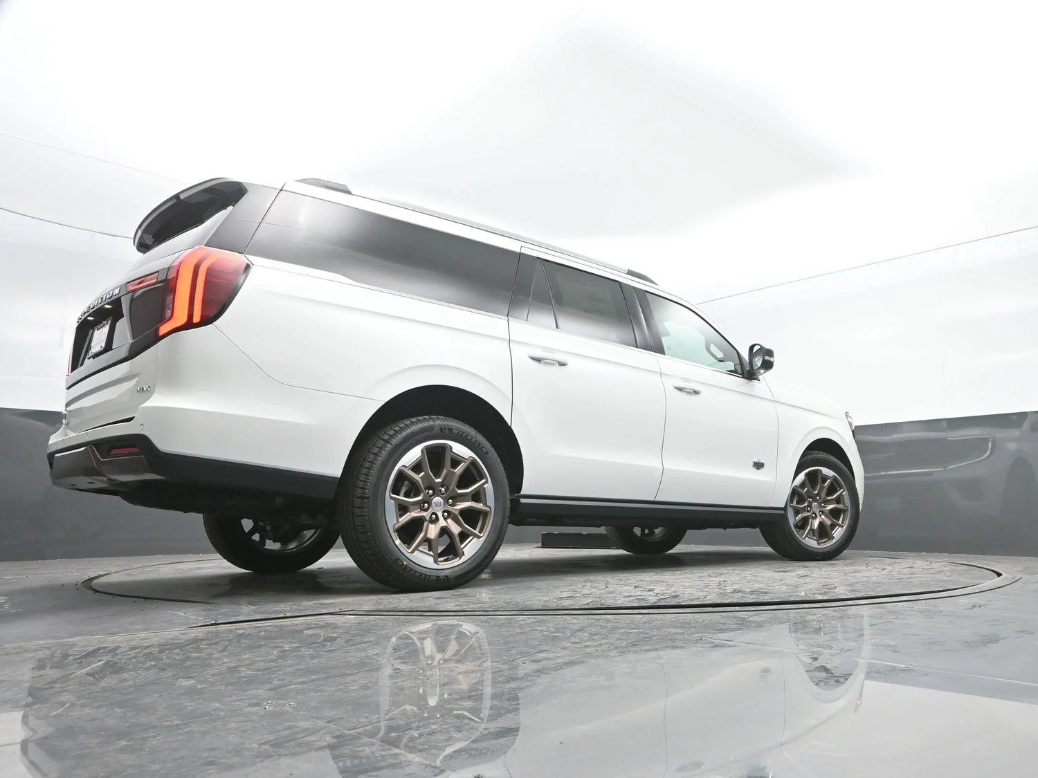 New 2026 Star White Metallic Tri-Coat Ford MAX King Ranch® image 38