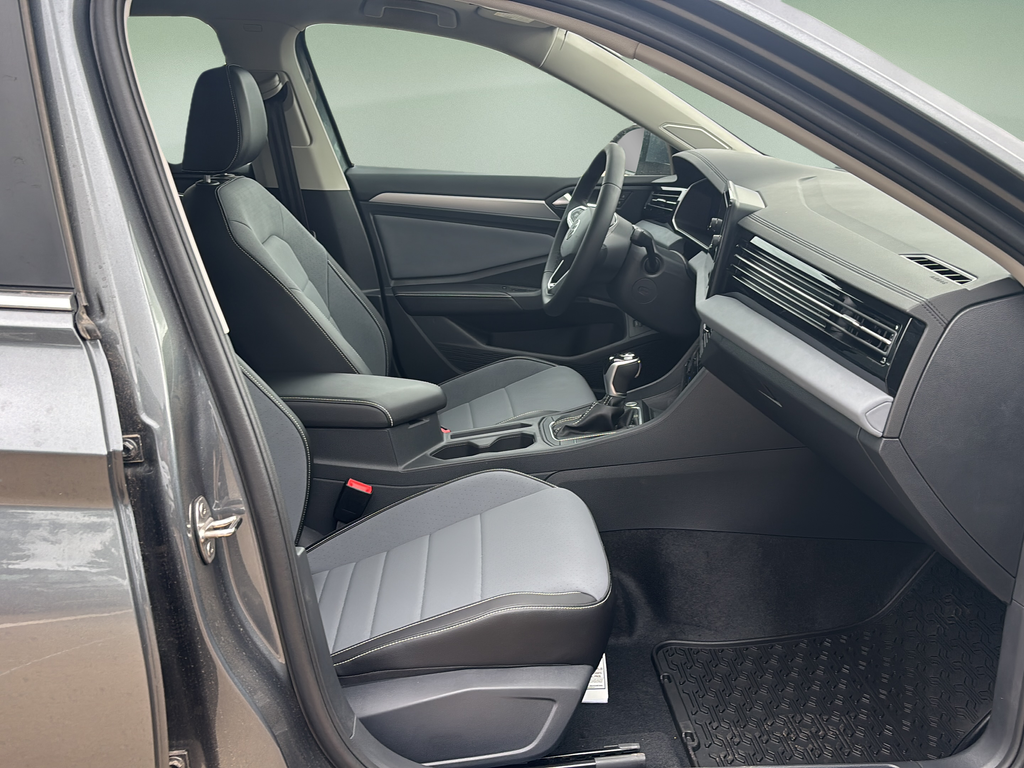 New 2026 Gray Volkswagen 1.5T SE image 11