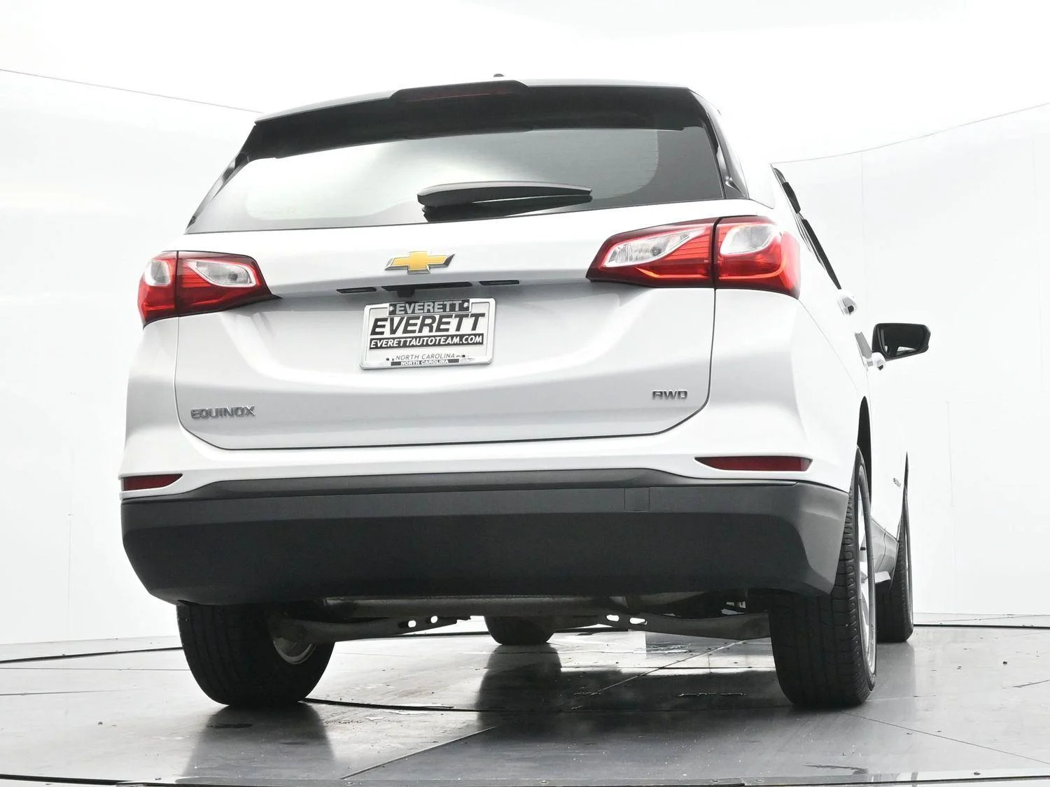 Used 2019 SUMMIT WHITE Chevrolet LS image 44