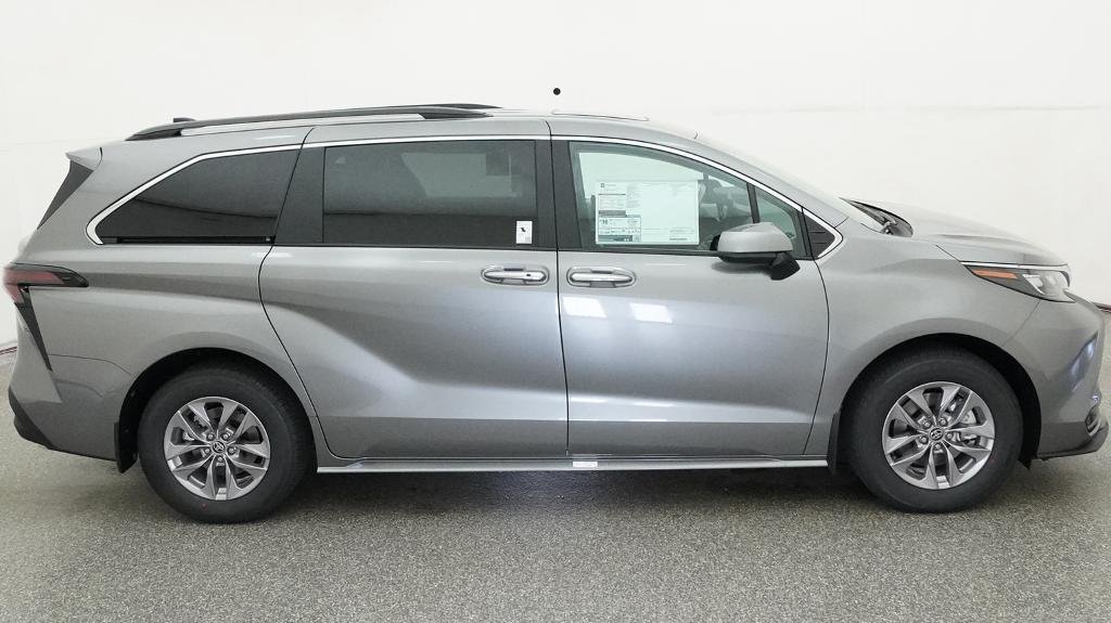 New 2026 Heavy Metal Toyota XLE image 14