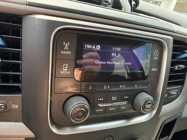 Used 2016 Blue Streak Pearlcoat Ram Express image 23
