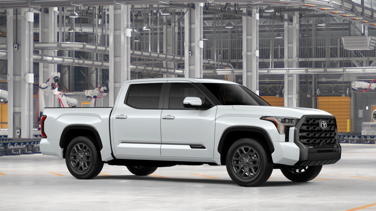 New 2026 Wind Chill Pearl Toyota Platinum image 14