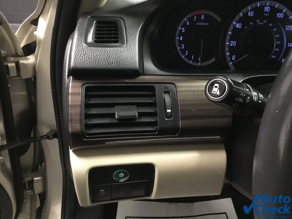 Used 2017 Beige Honda EX-L image 21