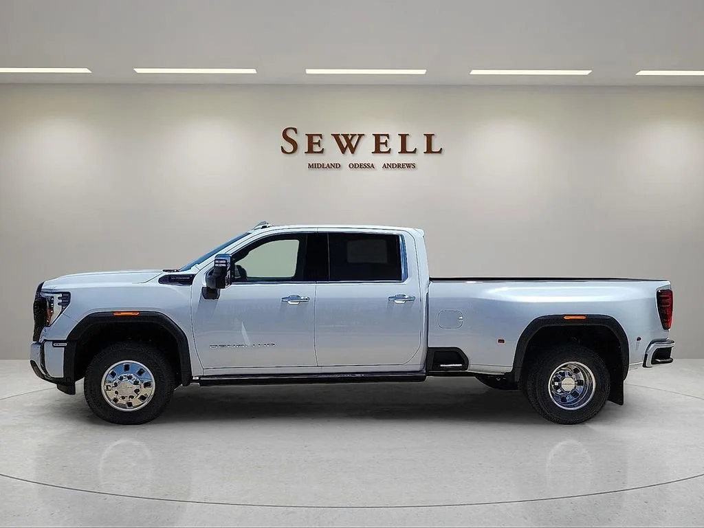 New 2026 Glacier White Tricoat GMC Denali Ultimate DRW image 2