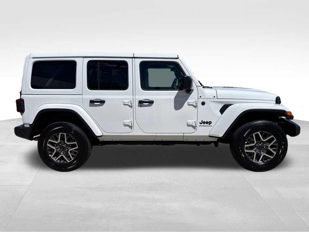 Used 2025 White Jeep 4-Door Sahara 4x4 image 6