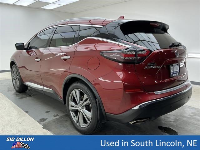Used 2020 Cayenne Red Metallic Nissan Platinum image 6