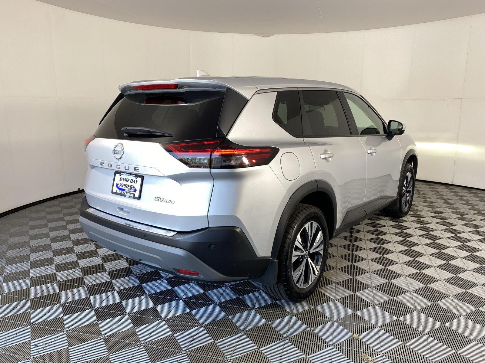 Used 2023 Brilliant Silver Metallic Nissan SV image 8