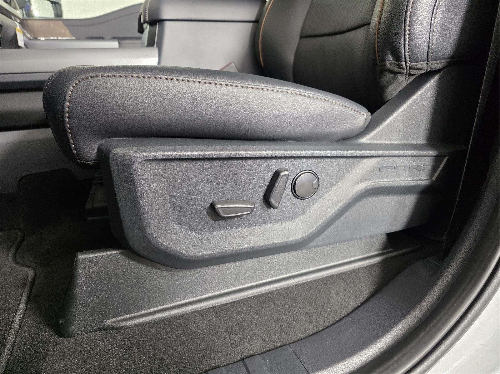 New 2026 Avalanche Ford F-250® Lariat® image 14