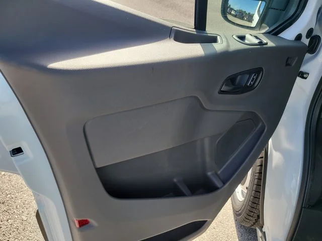 New 2026 Oxford White Ford XL image 17