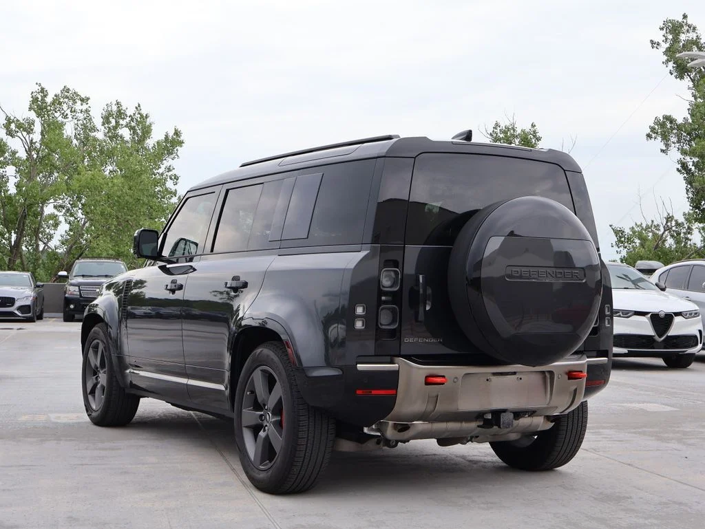Certified Used 2025 Carpathian Gray Premium Metallic Land Rover X image 5