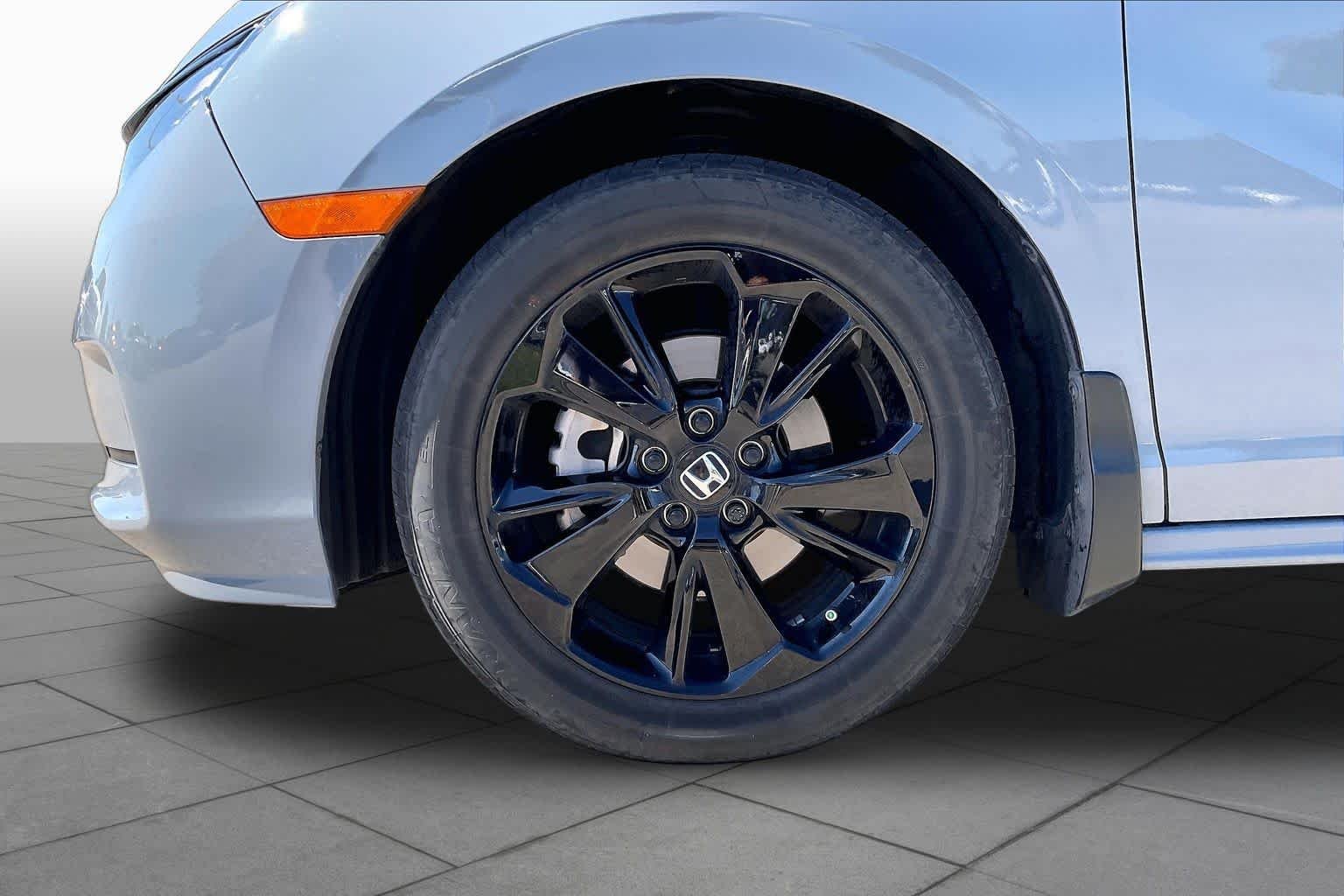 Used 2023 Sonic Gray Pearl Honda Sport image 10