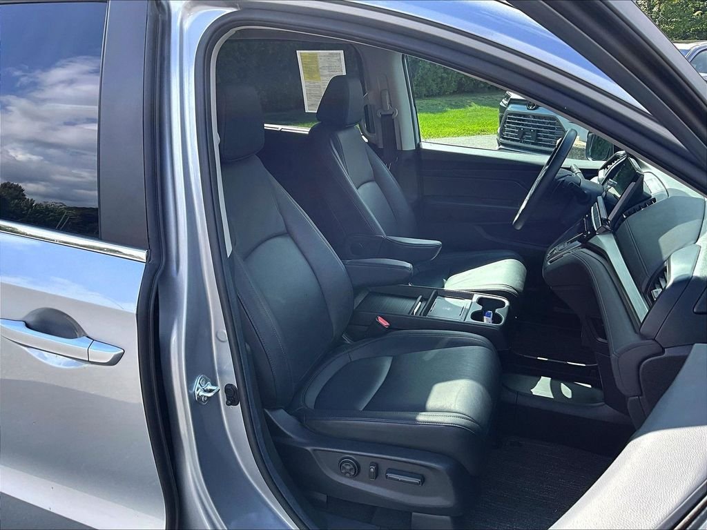 Used 2026 Silver Honda EX-L image 11