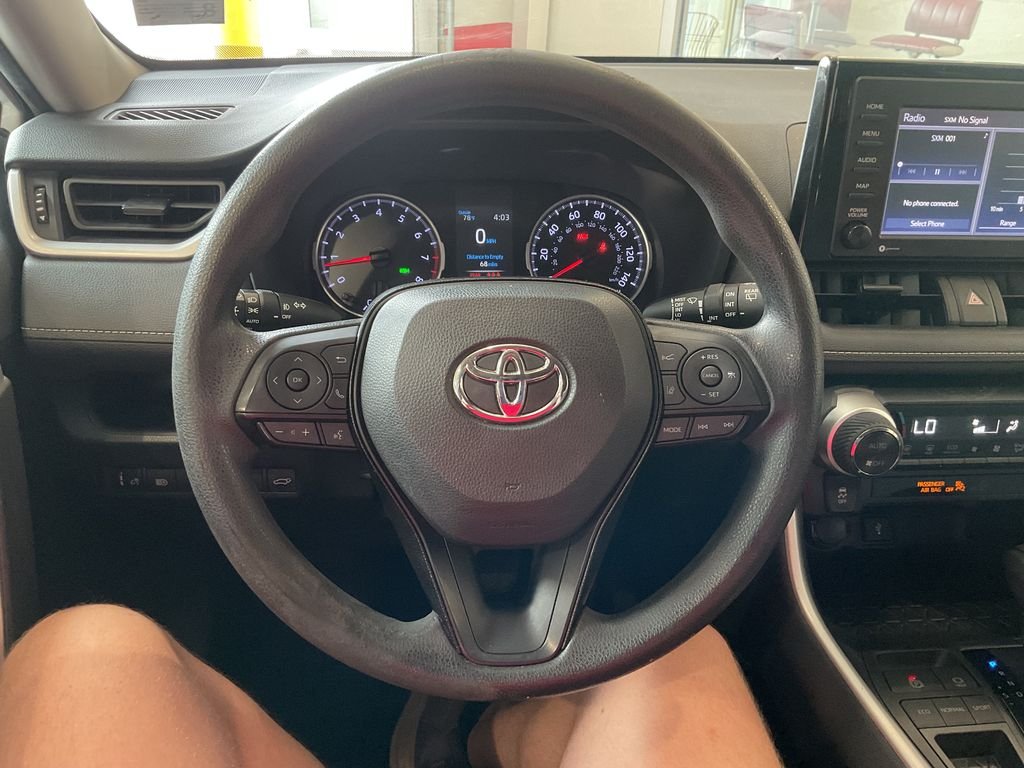 Used 2021 White Toyota XLE image 21