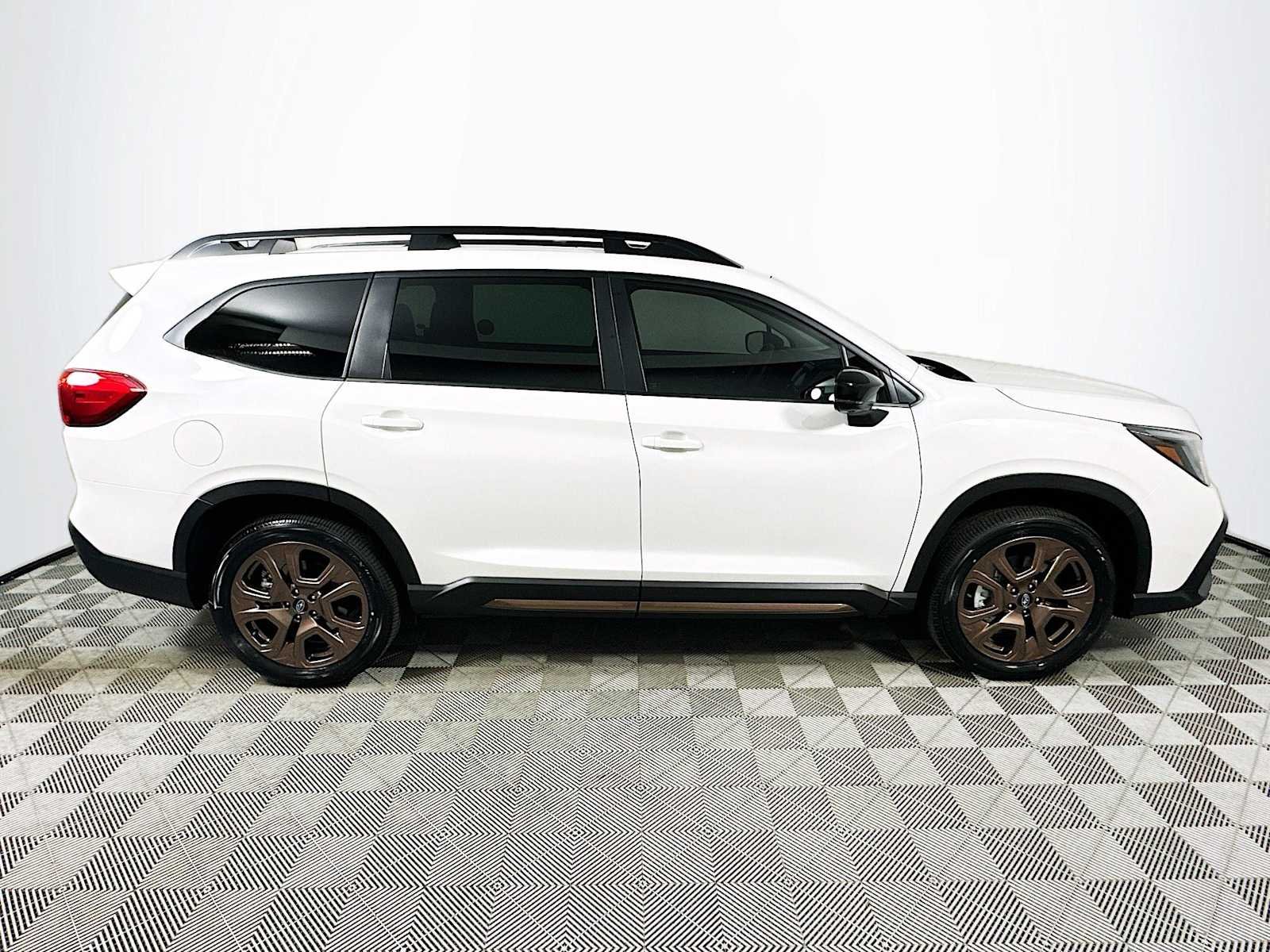 2026 Subaru Ascent Limited Bronze Edition - Photo 8