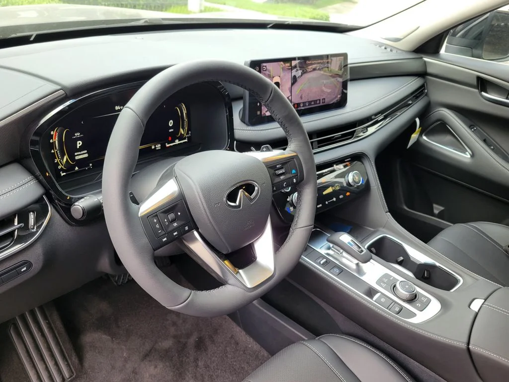 New 2027 HARBOR GRAY INFINITI Luxe FWD image 13