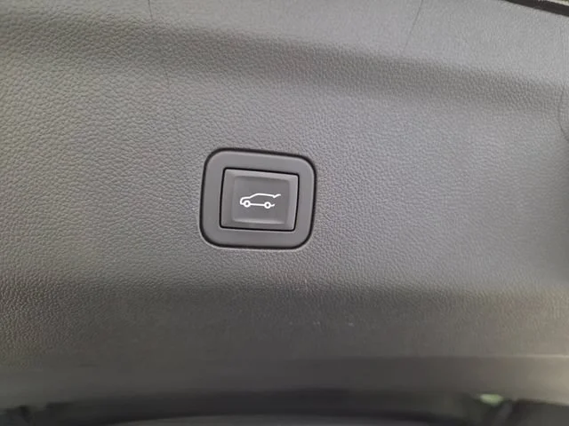 Used 2025 Black Chevrolet RST image 17