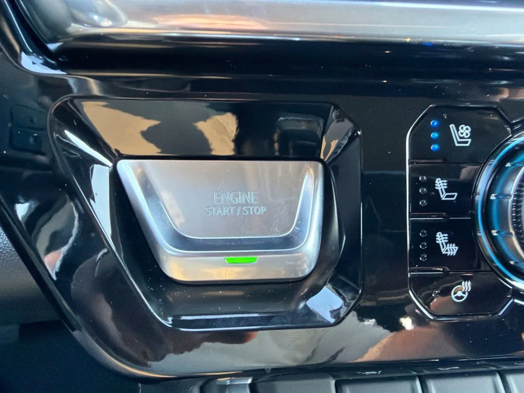 Used 2024 Sterling Metallic GMC Denali image 23