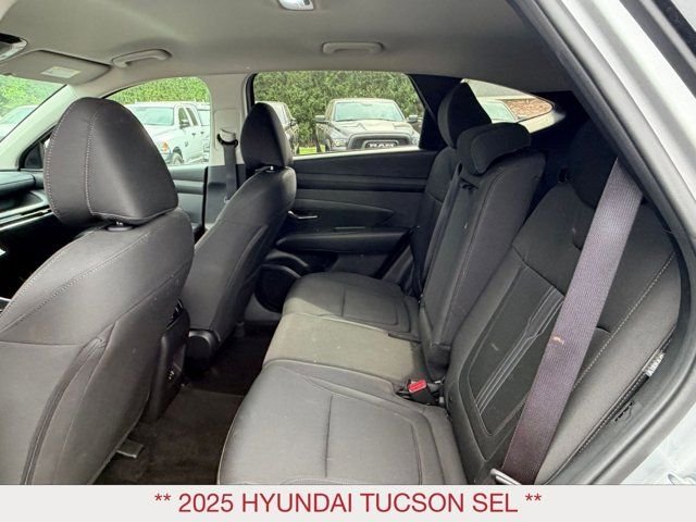 Used 2025 Silver Hyundai SEL image 12