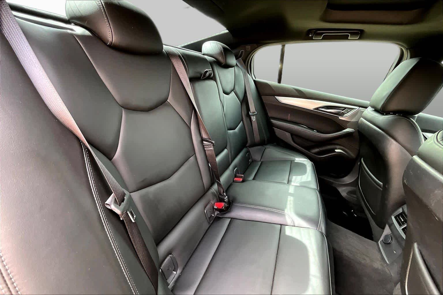Used 2021 Dark Moon Blue Metallic Cadillac Luxury image 16