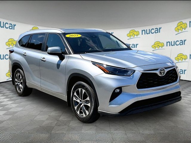 2025 Toyota Highlander 2025 Toyota Highlander XLE 4D Sport Utility