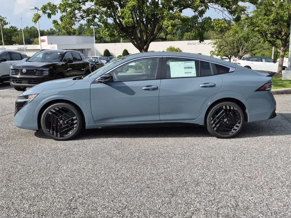New 2027 Atlantic Gray Metallic Nissan SR image 5